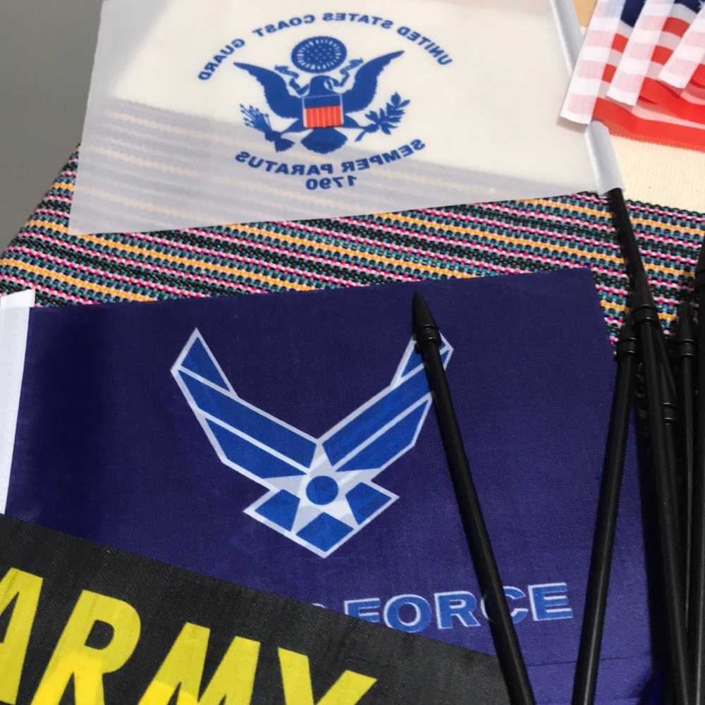 Military flags - Picture 3 of 12